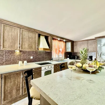 וילה Night Flower With Private Pool By Dadovillas דאסיה