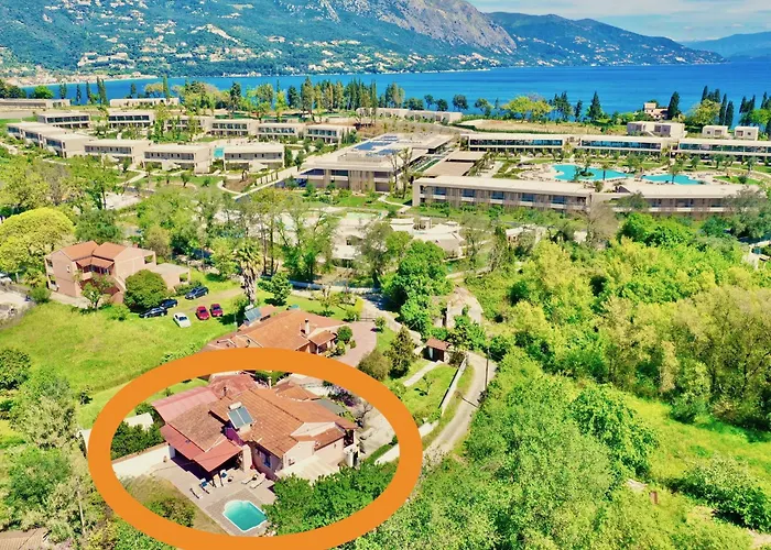 Вилла Night Flower With Private Pool By Dadovillas Дассия